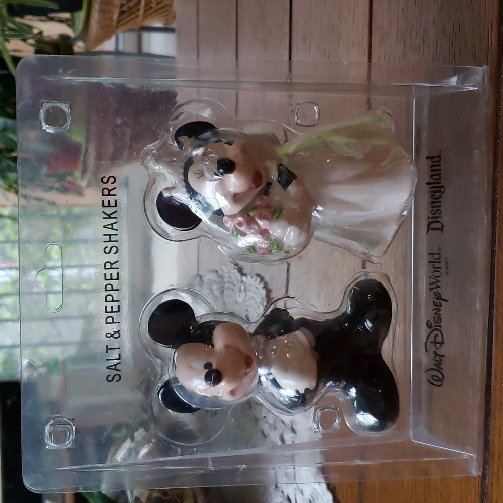 Disney Mickey and Minnie S&P Shakers